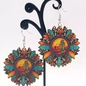 One pair Wood desert earrings